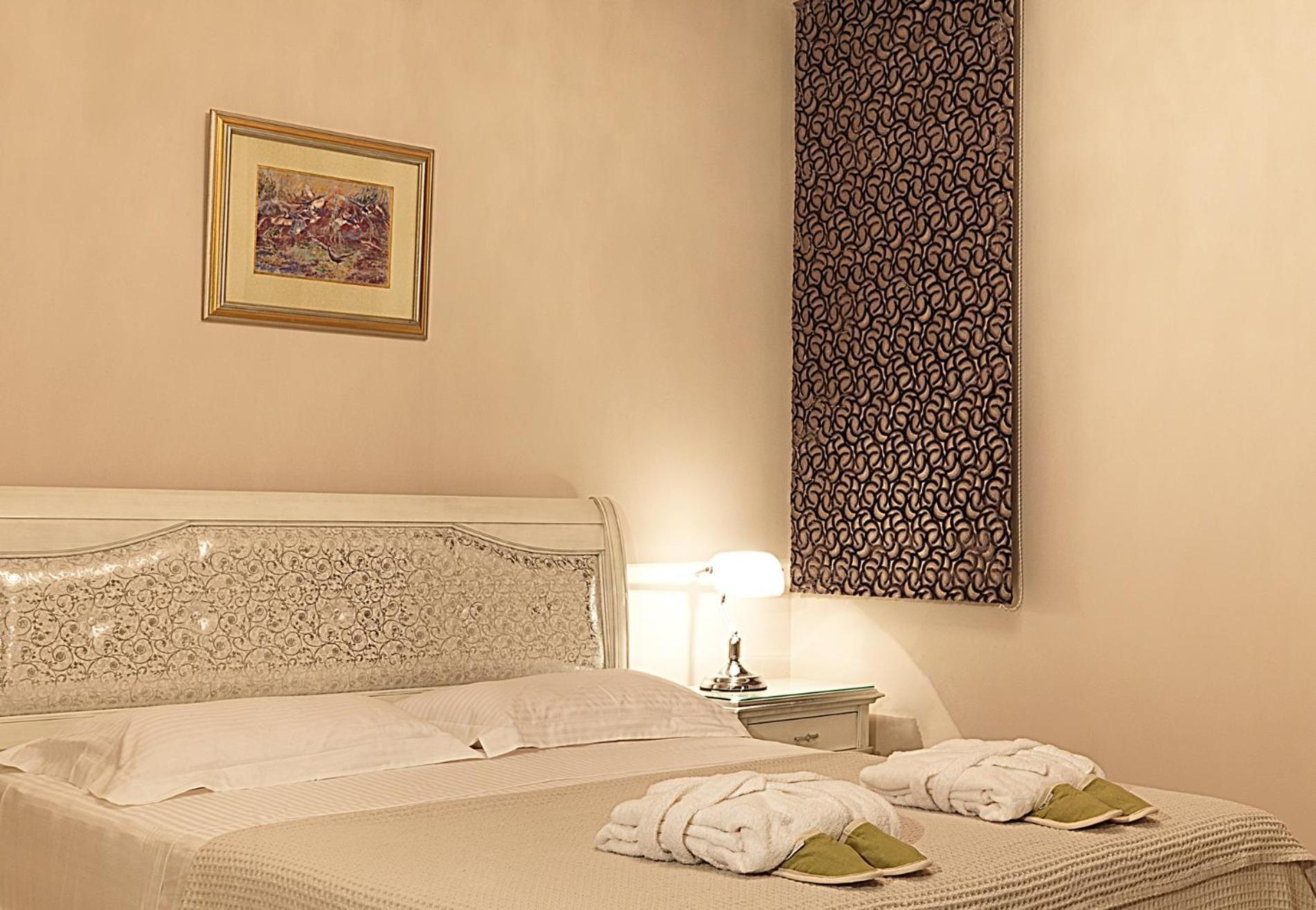 Hondos Classic Hotel & Spa Nestani Ngoại thất bức ảnh