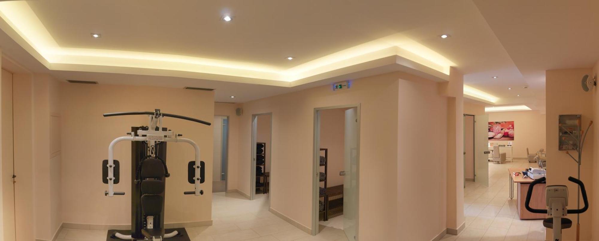 Hondos Classic Hotel & Spa Nestani Ngoại thất bức ảnh