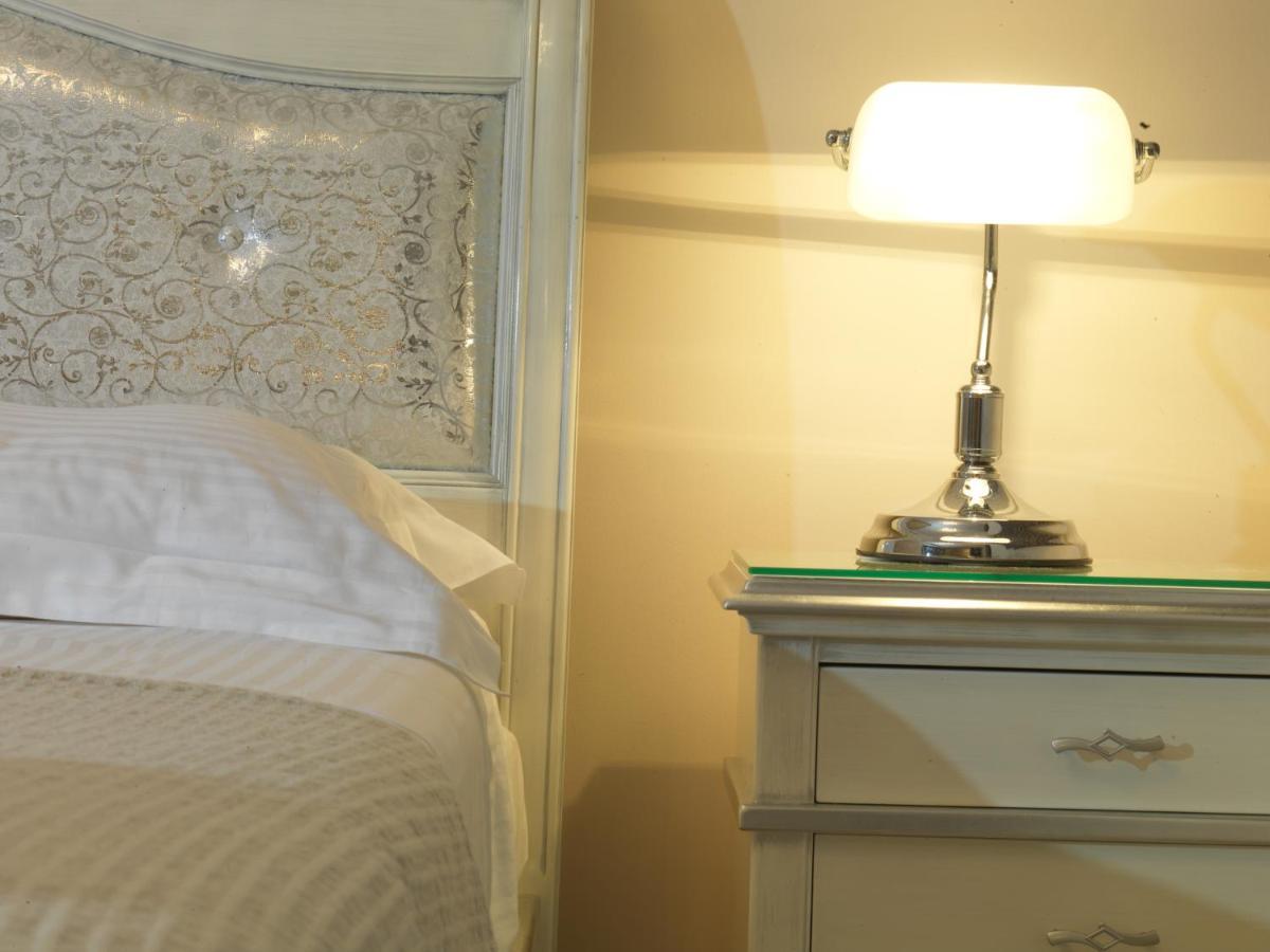 Hondos Classic Hotel & Spa Nestani Ngoại thất bức ảnh